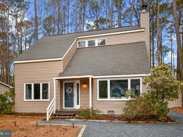 17 Falcon Bridge Rd, Ocean Pines, MD 21811