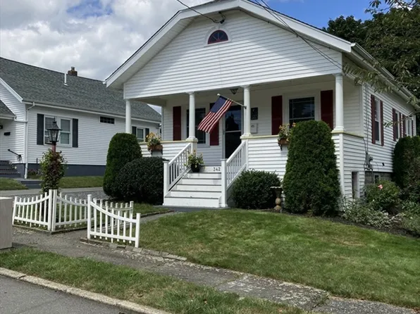 342 Longhill Ave, Somerset, MA 02726