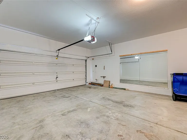 964 Wagner Valley St — Photo 14