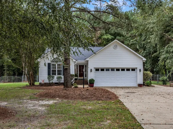 338 Parrish Farm Ln, Benson, NC 27504