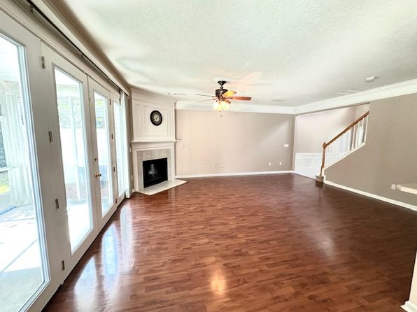 11053 Castlemain Cir E