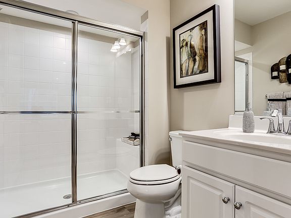 Extra Suite bath