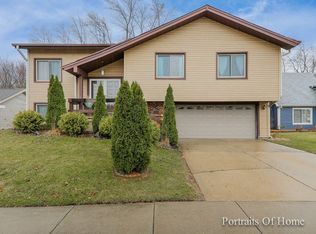 1216 Nashua Ln, Hanover Park, IL 60133