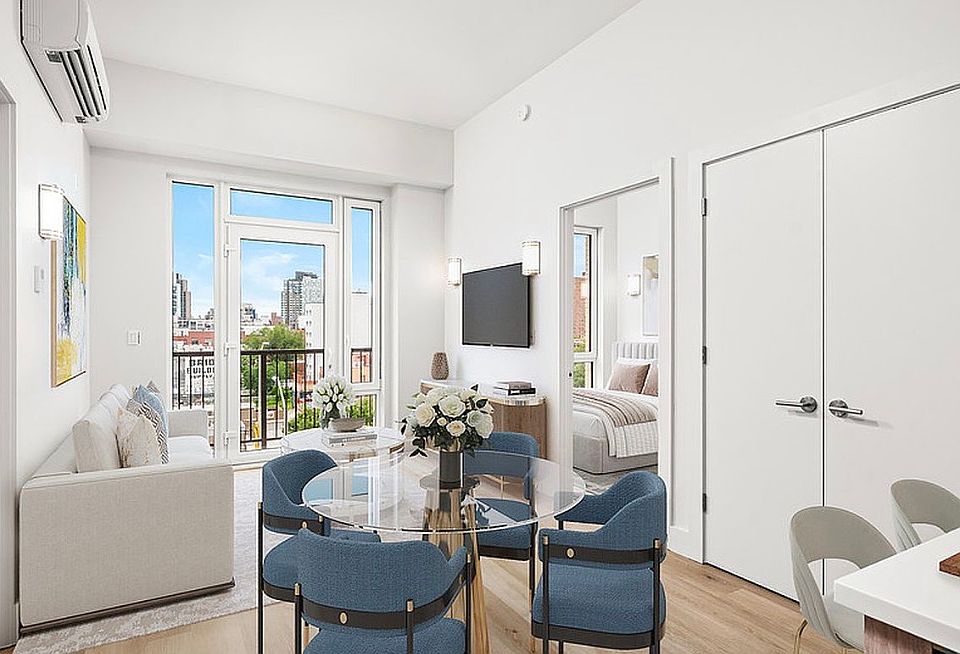 1st image of 21 Linden Blvd #206