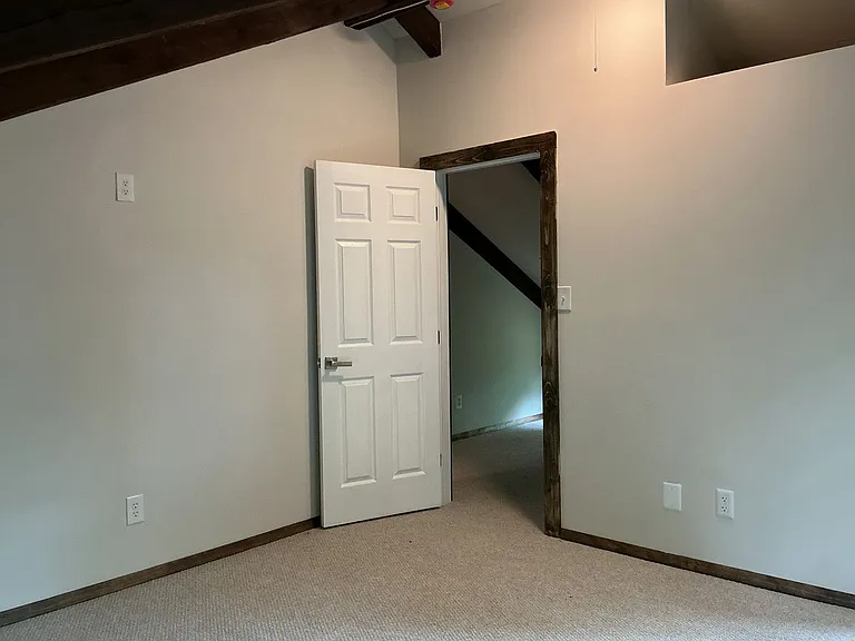 360 Wood Landing Rd — Photo 18