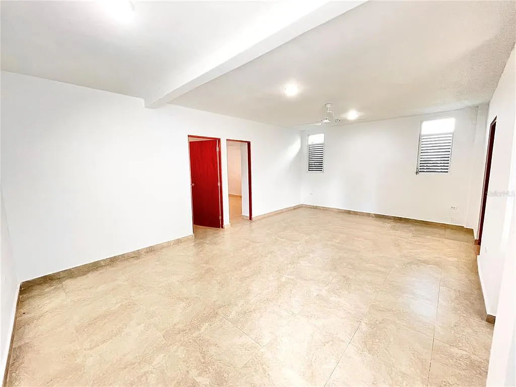 2 bed, 1.0 bath, 1000 sqft, $1,150 — Photo 2