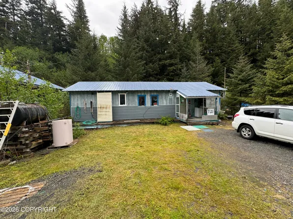 1805 Whitshed Rd, Cordova, AK 99574