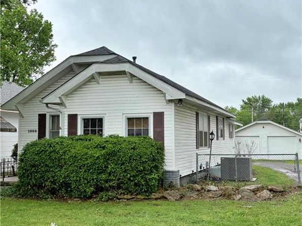 1008 E 5th St, Pittsburg, KS 66762