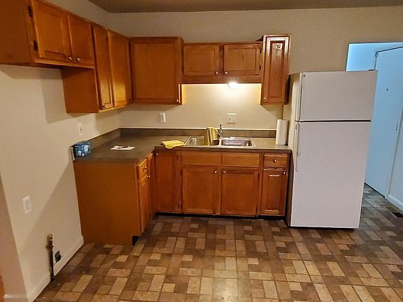 2nd image of 19870 Voiland St