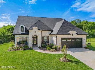 101 Reverence Run Ln, Knoxville, TN 37934