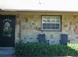 208 Chrestman Ln, Combine, TX 75159