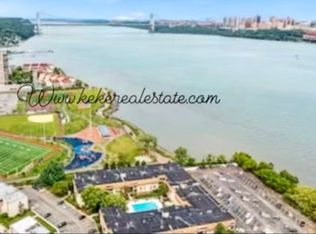 1111 River Rd, Edgewater, NJ 07020