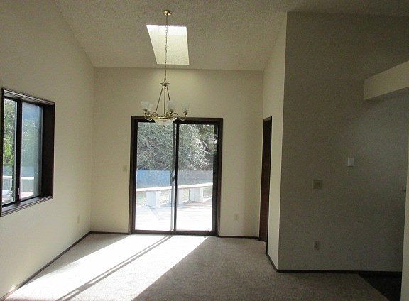5th image of 9726 73rd St SW