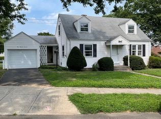 114 Quaker Rd, Hamden, CT 06517