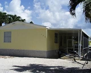1st image of 125 1st Ave
