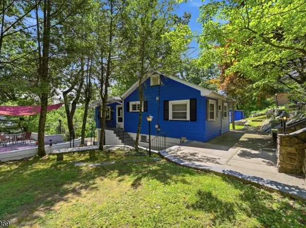 8 Stony Trail, Greenwood Lake, NJ 10925