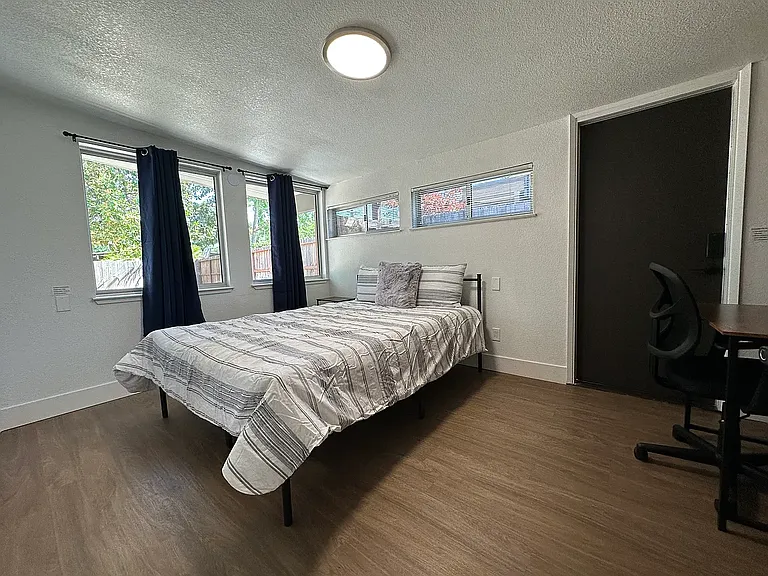 Student Housing in Davis, CA — Photo 6
