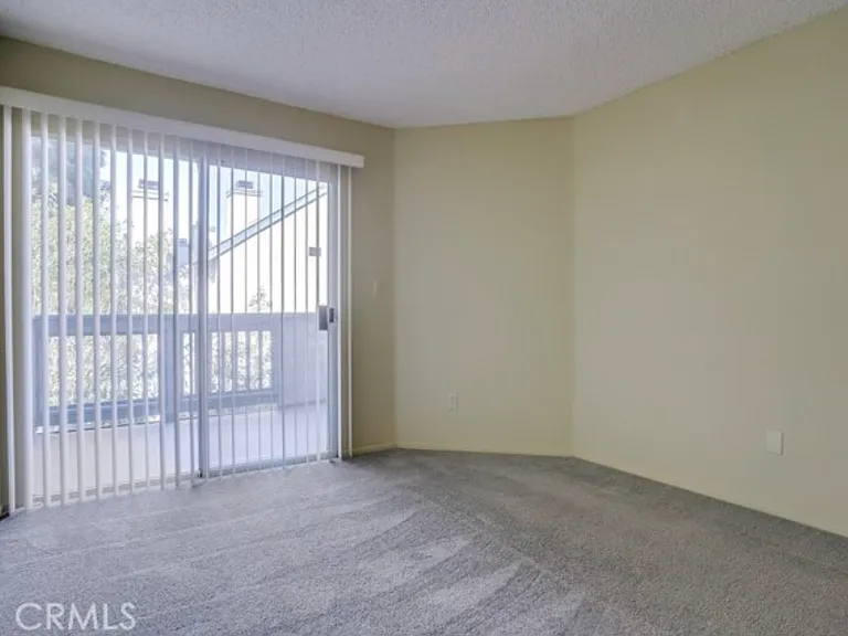 1441 Brett Pl #327 — Photo 11