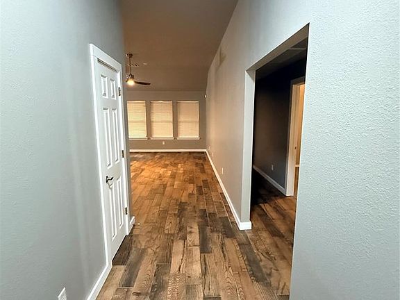 2nd image of 21925 Homesteaders Rd