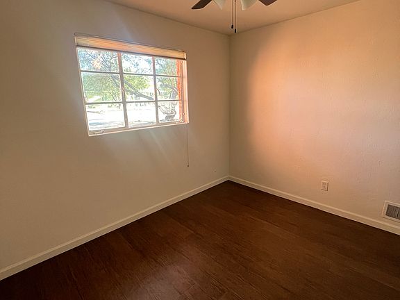 5th image of 2509 E Towner St