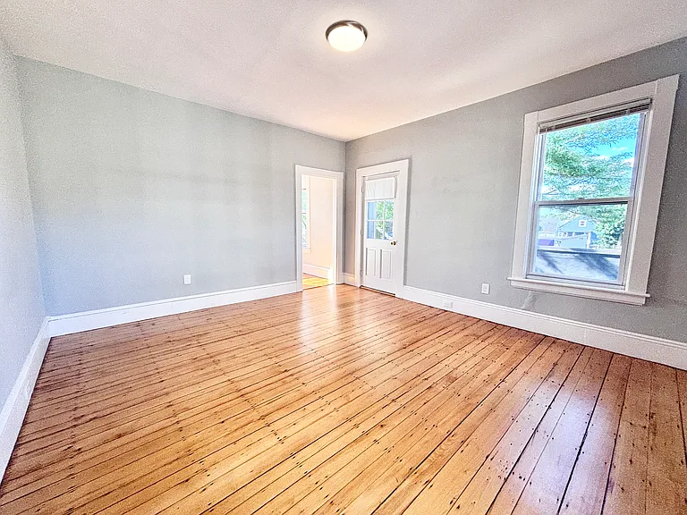 Highland Ave — Photo 13