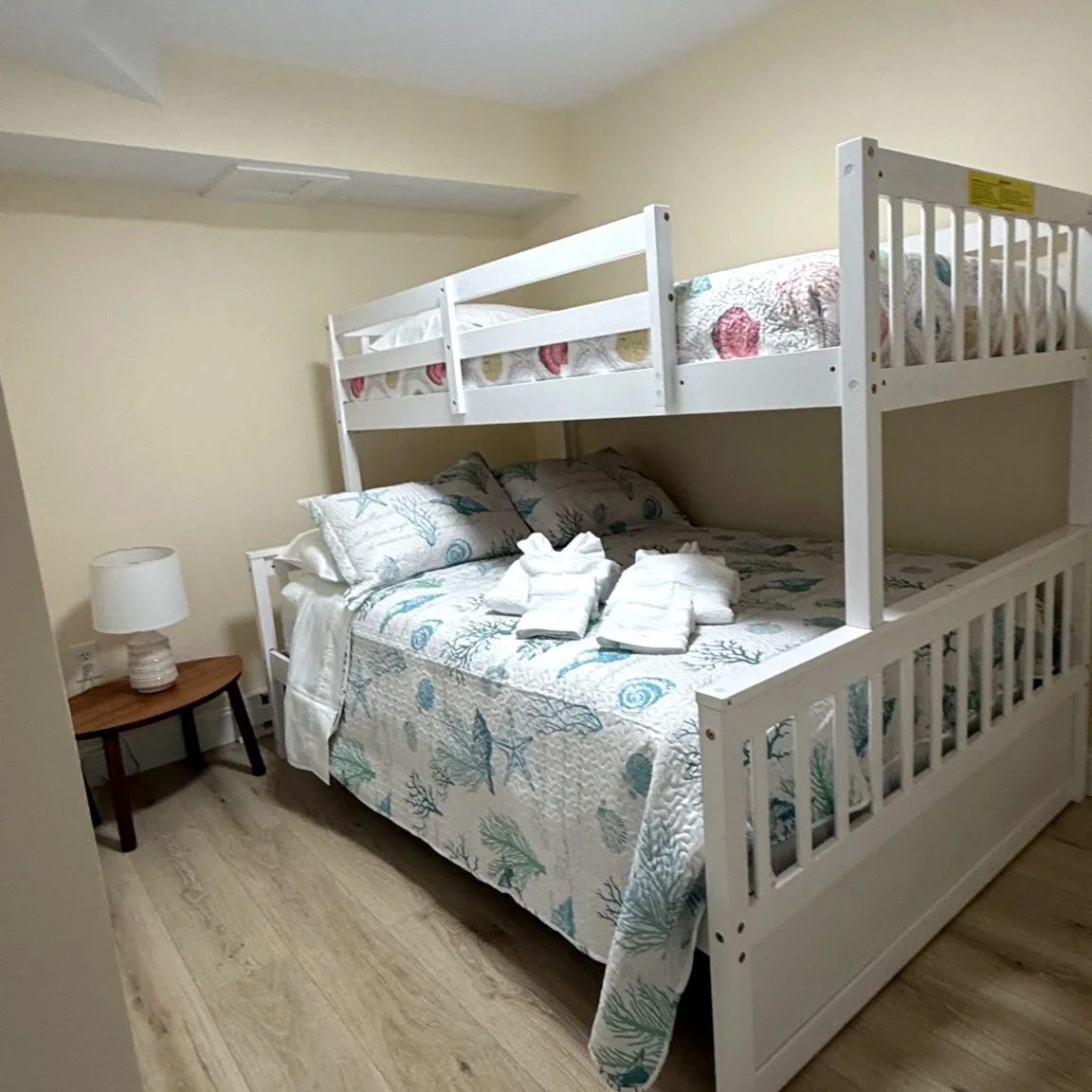2 bed, 720 sqft, $2,200 — Photo 4