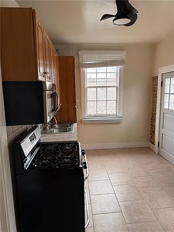 1908 Dauphine St #2B — Photo 14
