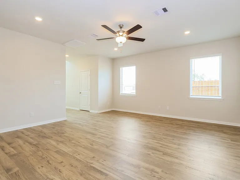 15567 Caramel Springs Dr — Photo 7