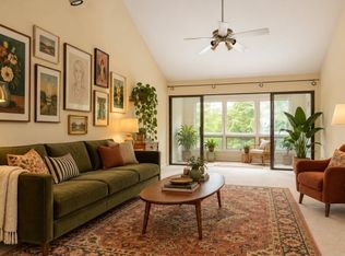 4 Sunrise Dr, Gillette, NJ 07933