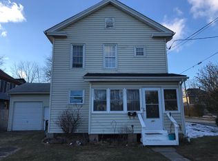 101 Avenue C, Matamoras, PA 18336
