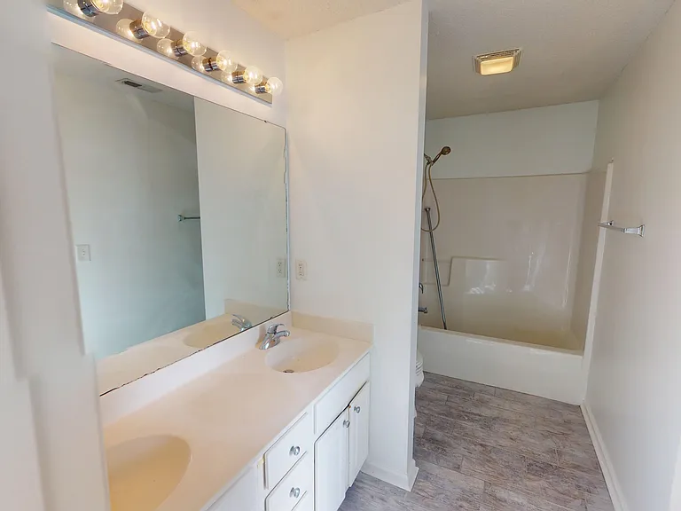 1148 Academic Dr — Photo 6