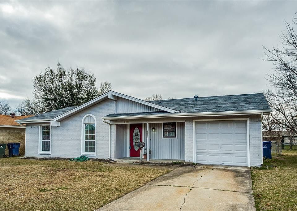1st image of 910 Greencove Dr