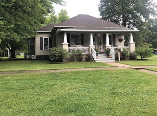 537 W Main St, Cherryvale, KS 67335