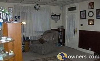 Familyroom east view