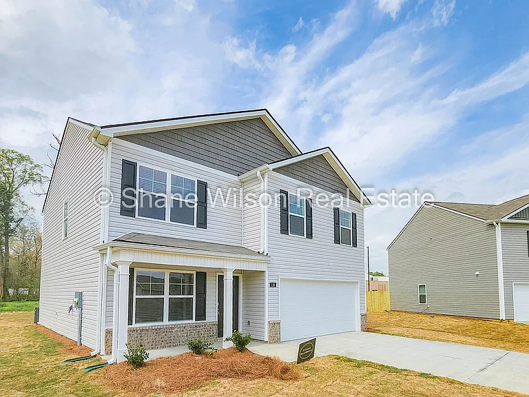 119 Fox Den Cir — Photo 2