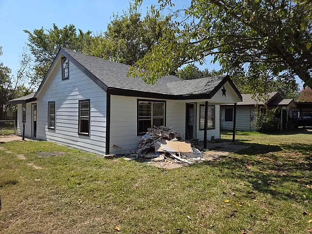 3 bed, 1580 sqft, $1,595 — Photo 3