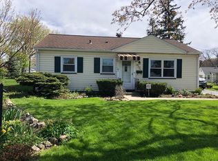 141 Cimarron Dr, Rochester, NY 14620