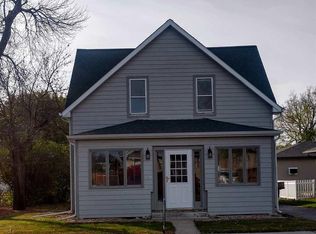 1115 E 3rd Ave, Mitchell, SD 57301