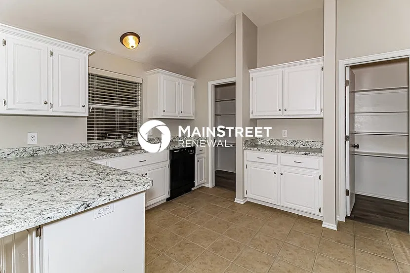 8113 Greer Way — Photo 4