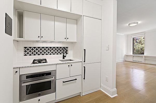 1st image of 220 W 24th St APT 1P