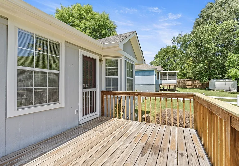 100 River Oaks Dr — Photo 22