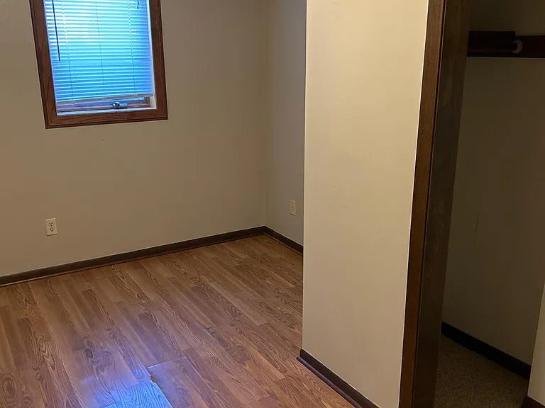 406 Belle Ave #2 — Photo 7