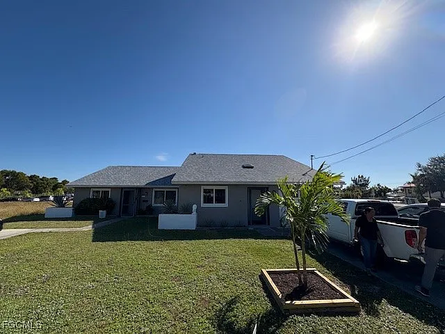 2 bed, 2.0 bath, 2202 sqft, $1,600 — Photo 1