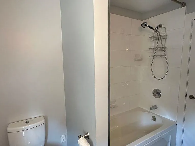 1525 Bellevue Ave #102 — Photo 15
