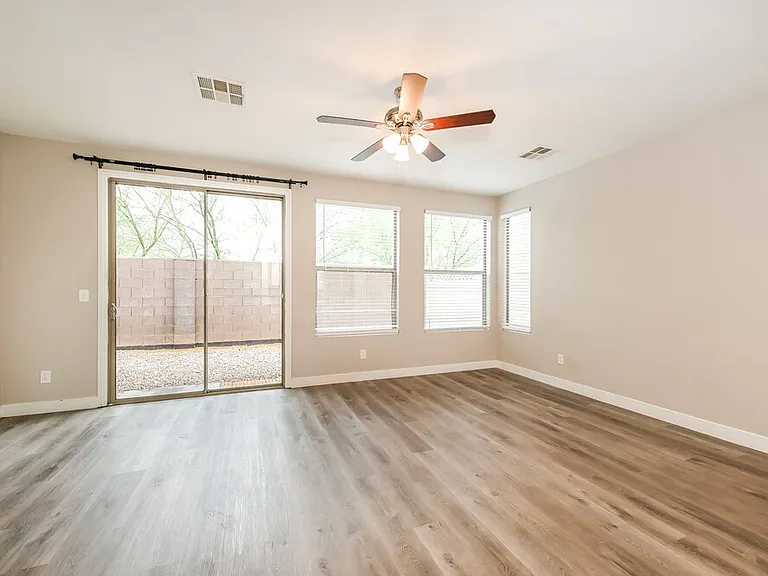 8115 Altamont Ridge St — Photo 4
