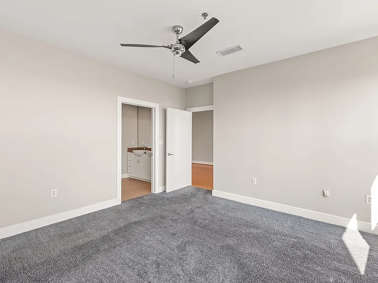 333 W Trade St #2502 — Photo 24