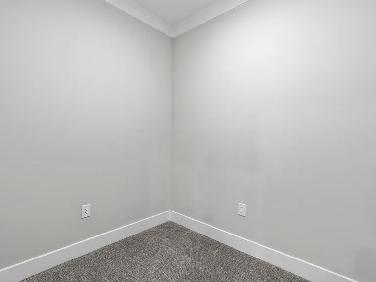 6104 Fox Rd — Photo 34