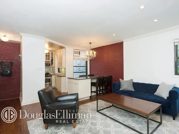 12 West 9th Street image 1 of 11