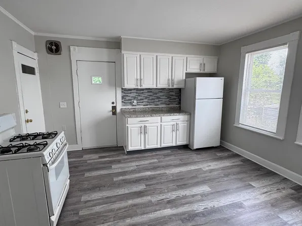 111 Smith St, Bridgeport, CT 06607