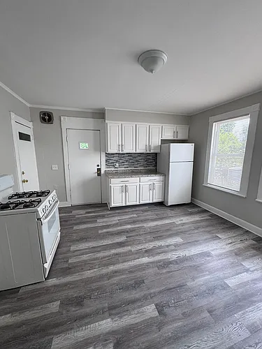 111 Smith St Photo 1
